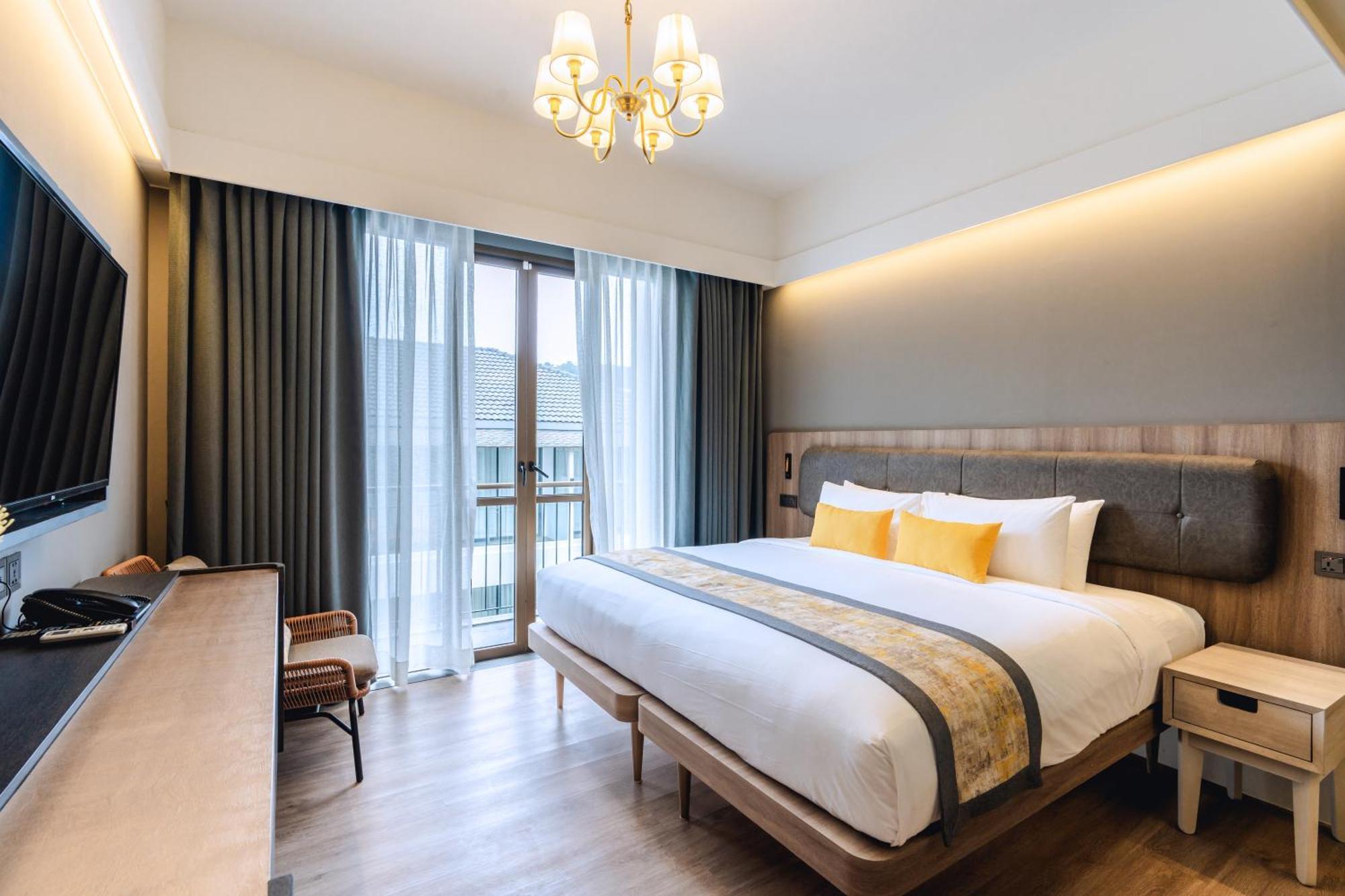 Bandalo Boutique Hotel Patong Exterior photo